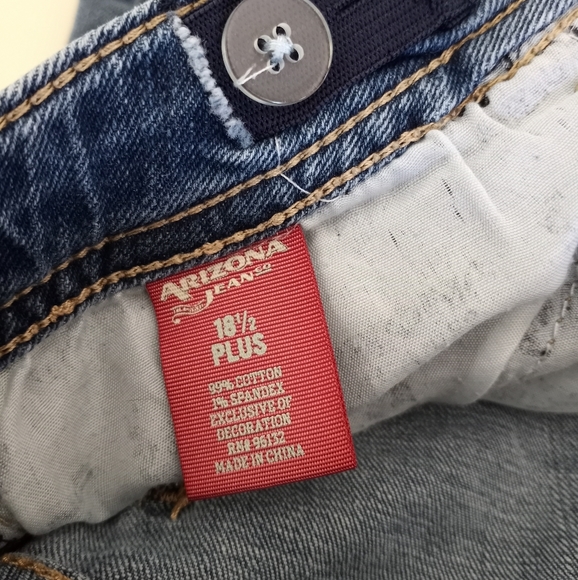 Arizona Jeans Cuffed Plus Size Shorts Girls Size 18 1/2 Plus - Picture 11 of 12